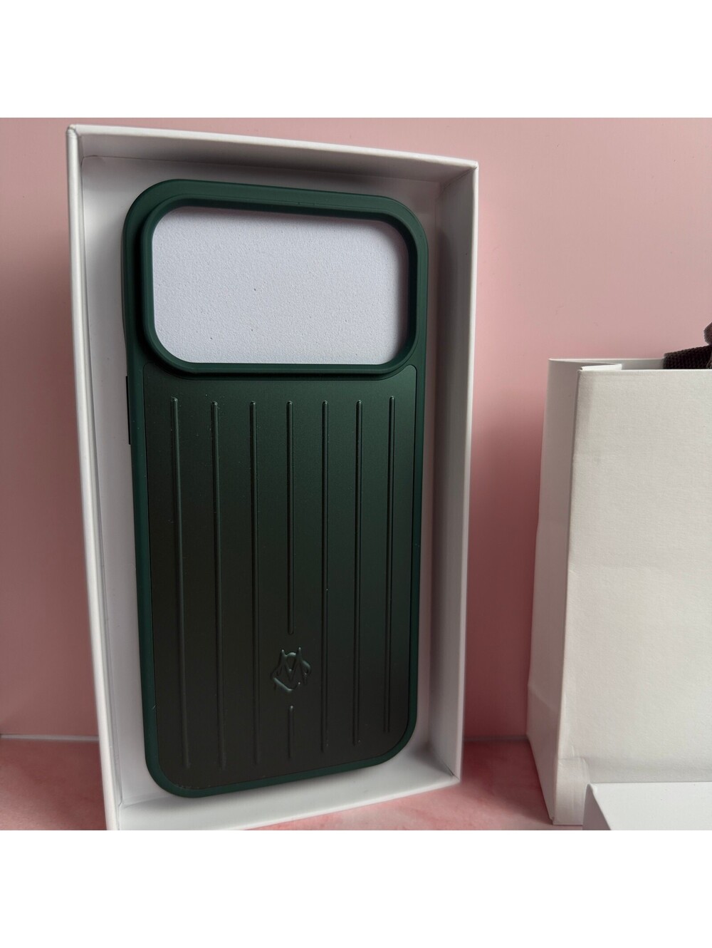 🥝 Rimowa Phone Case for Iphone 17 Pro in Green - Picture 2 of 5